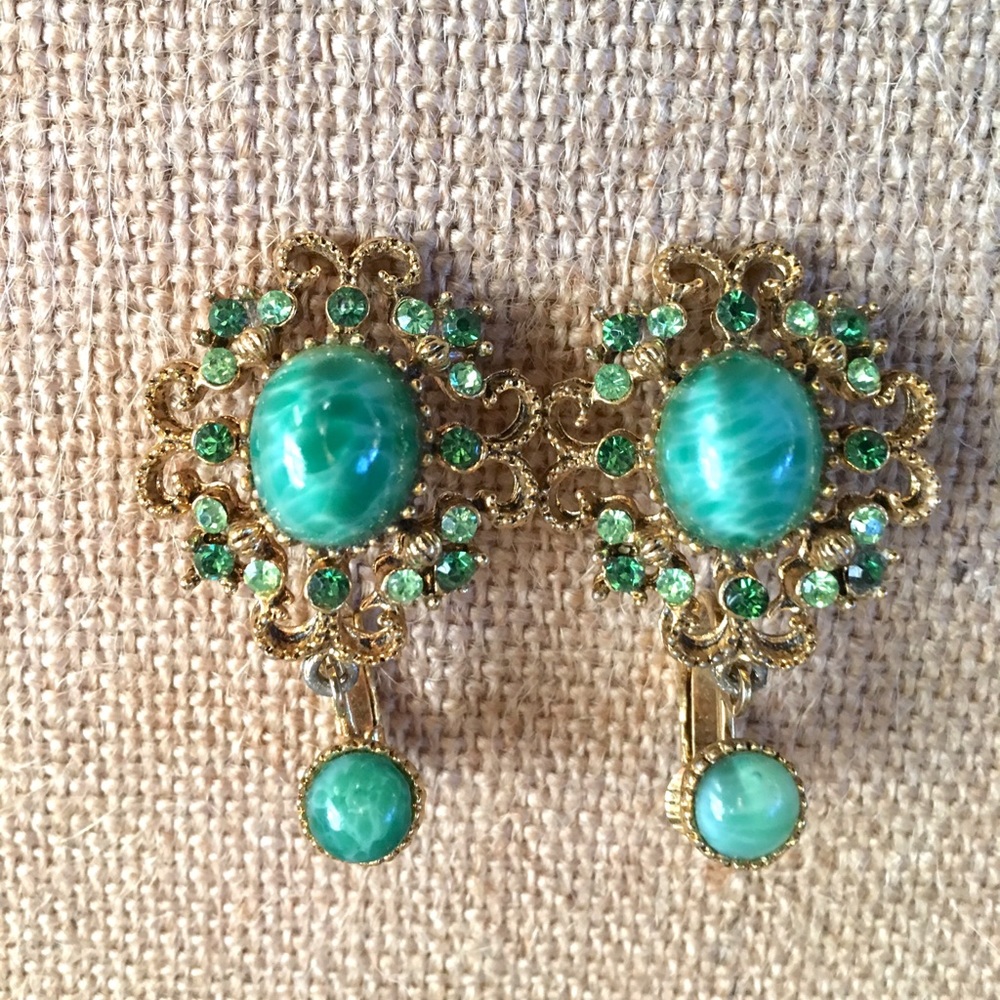 Vintage-Inspired Green Gold Drop Earrings - Women Jewelry